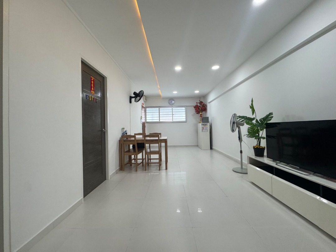 (Category: ) located in . Submitted by jiojome (Listing ID 1429811047, Image 1). Description: .