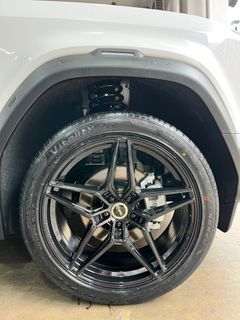 (Category: ) located in . Submitted by arrowtyres (Listing ID 1429682474, Image 1). Description: .