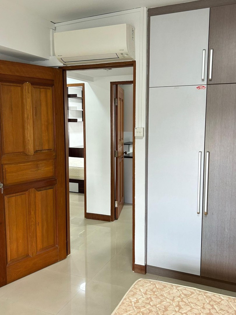 (Category: ) located in . Submitted by abhi25 (Listing ID 1429687179, Image 1). Description: .