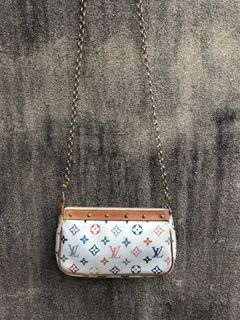 (Category: ) located in . Submitted by thrift_garage (Listing ID 1429748345, Image 1). Description: .