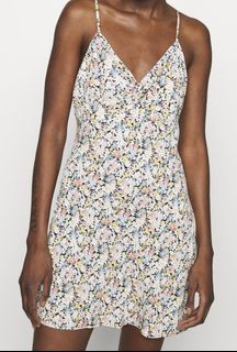 (Category: ) located in . Submitted by jv_preloved (Listing ID 1429780920, Image 1). Description: .