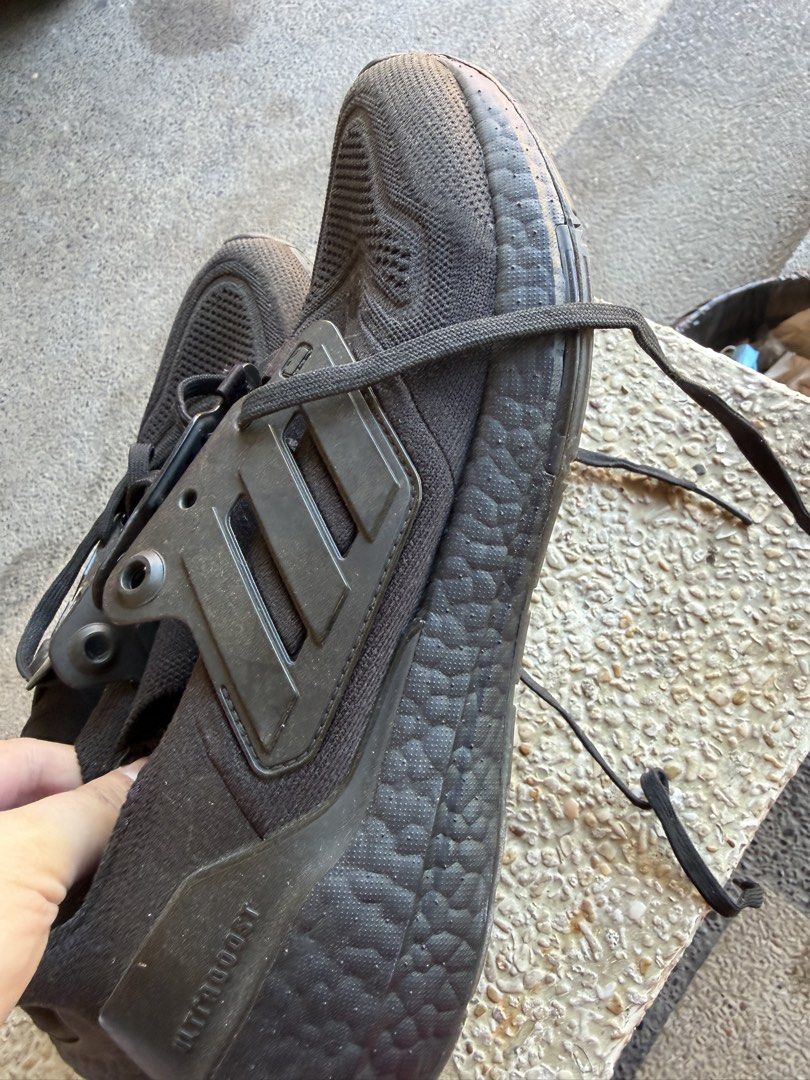 Adidas Ultraboost US9 (Category: Sneakers) located in Lucena. Submitted by declutterqueen123 (Listing ID 1429714562, Image 2). Description: Adidas ultraboost US 9 bought in Australia more than 3 yrs ago Rarely used Continental soles.