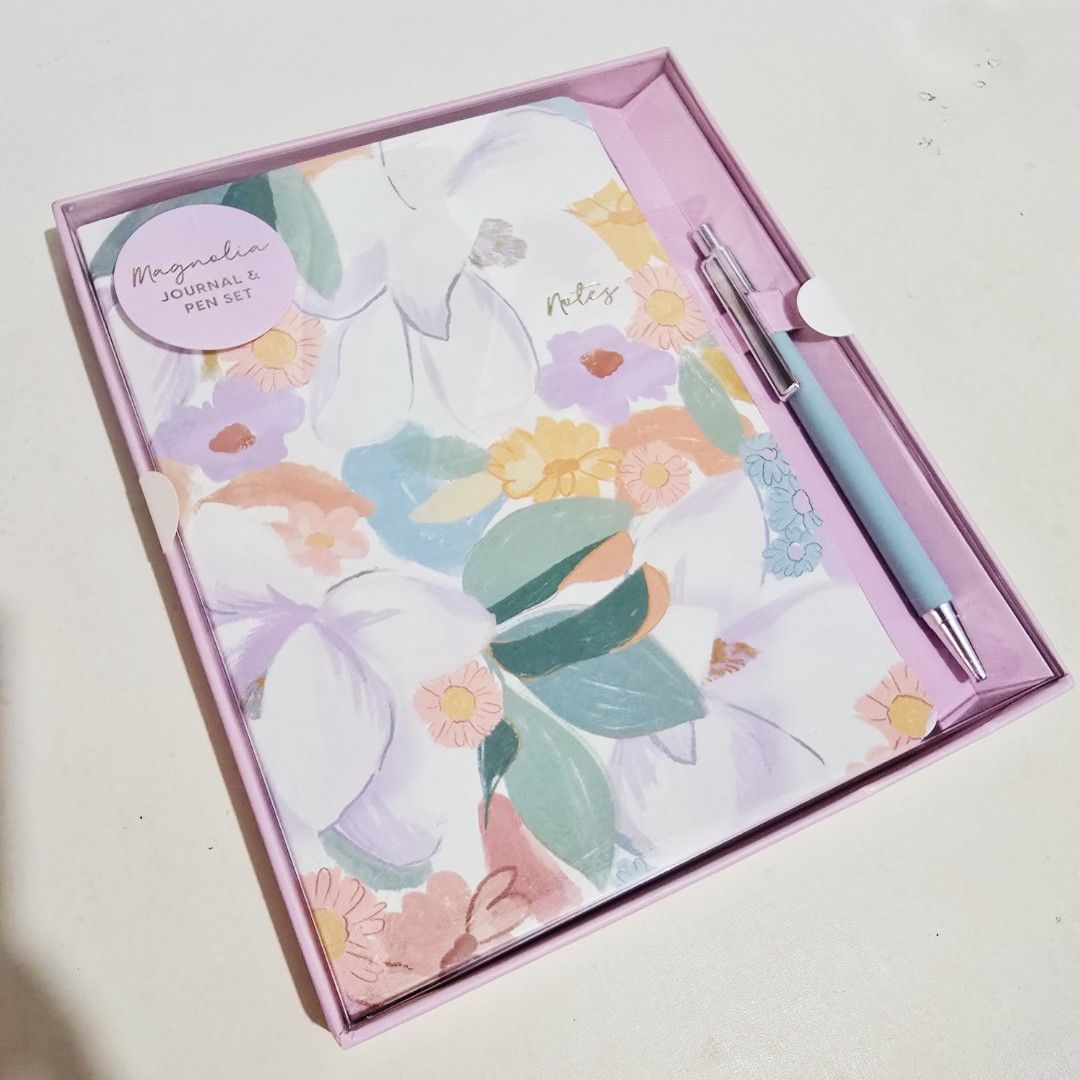 Anko Floral A5 Notebook and Pen Set (Category: Stationery & School Supplies) located in Marikina City. Submitted by lovedbyallia (Listing ID 1429764526, Image 1). Description: - Bought at Australia Anko - Lined Paper.