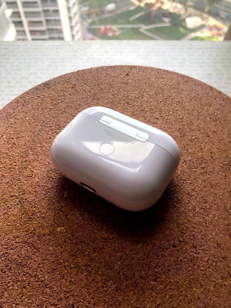 AirPods Pro 2416773103902402561
