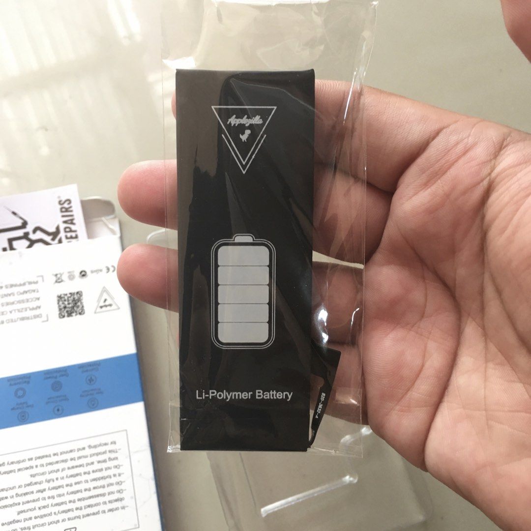 Applezilla Prime Battery for iPhone 5s (Category: Others) located in Bogo. Submitted by jantend (Listing ID 1429698891, Image 2). Description: This is a brand new unused iPhone 5s battery bought from Applezilla. They are known for making and selling high quality battery for iPhones. Inclusions: - 1950 MAH Battery - Box Price: 600 Pesos Only😊 Original Price: 850 Pesos RFS: I bought 2 of these po .