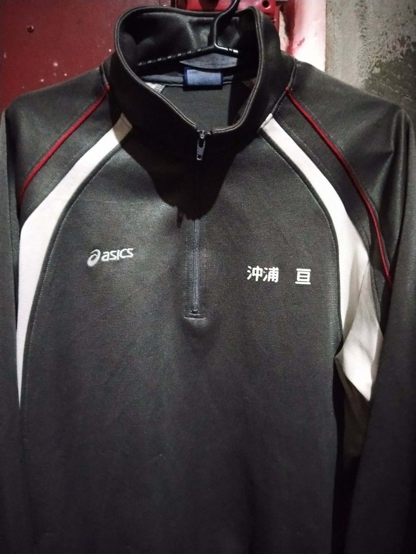 Asics Zip-Up Jacket (Category: Coats, Jackets and Outerwear) located in Agdangan. Submitted by facy38 (Listing ID 1429704132, Image 2). Description: Asics Quarter Zip Pre loved Rfs: Need Funds Small to Medium Fittings .