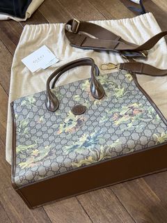 (Category: ) located in . Submitted by balenciaga.couture (Listing ID 1429755352, Image 1). Description: .