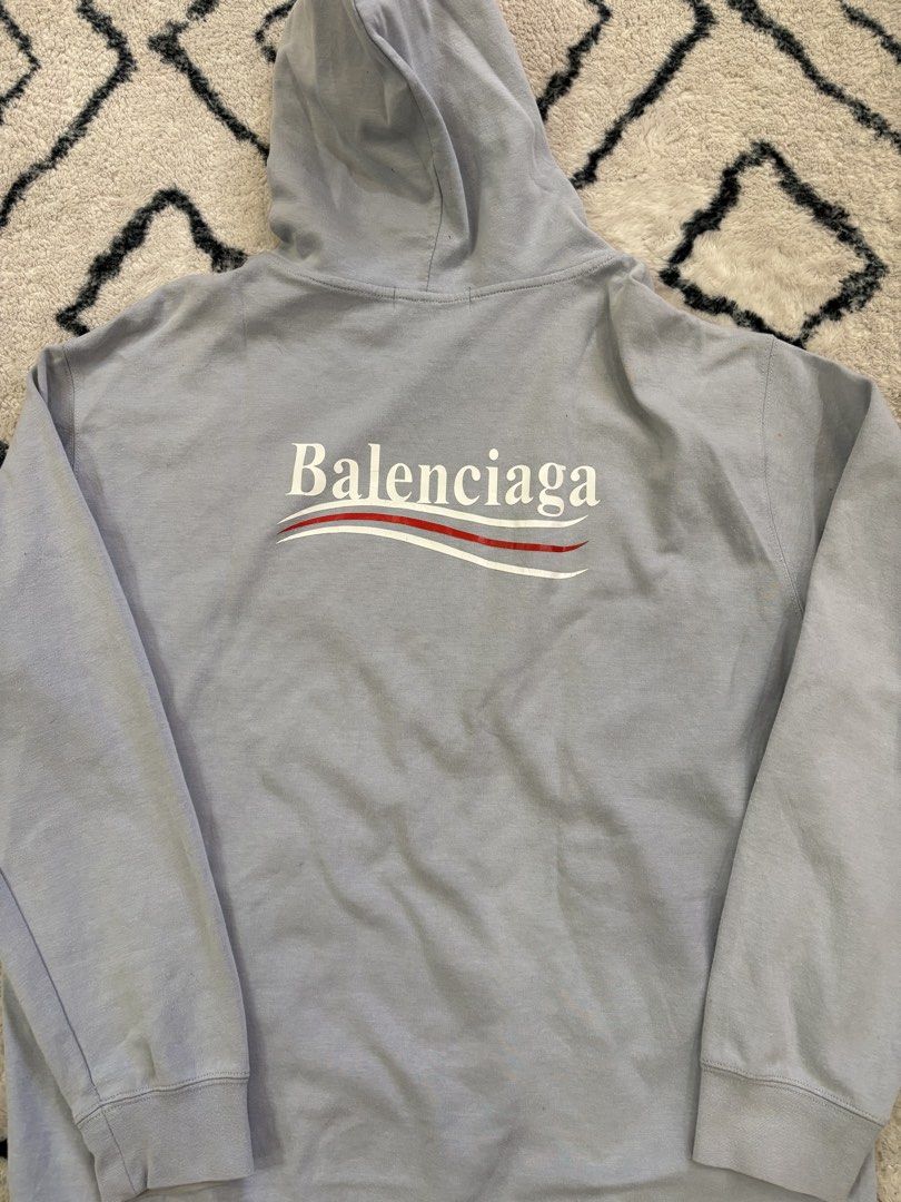Balenciaga Hoodie XL (Category: Hoodies) located in Lipa City. Submitted by thriftopia_sj (Listing ID 1429698464, Image 3). Description: Dimes 23x28 Flaws minor stains minor cracks.