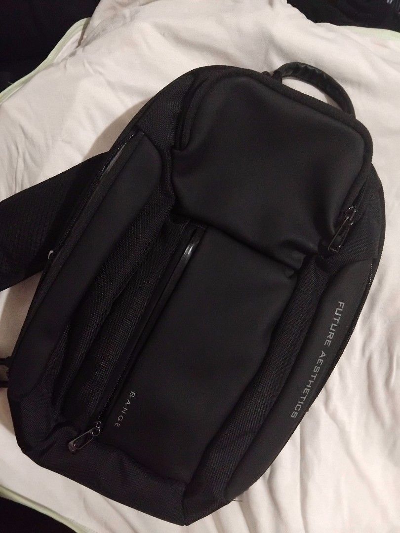 Bange 7566 Saddle Bag Men (Category: Luxury Bags & Wallets) located in Munoz. Submitted by ca_kutitap (Listing ID 1429796082, Image 2). Description: Second hand, almost new. Used few times.