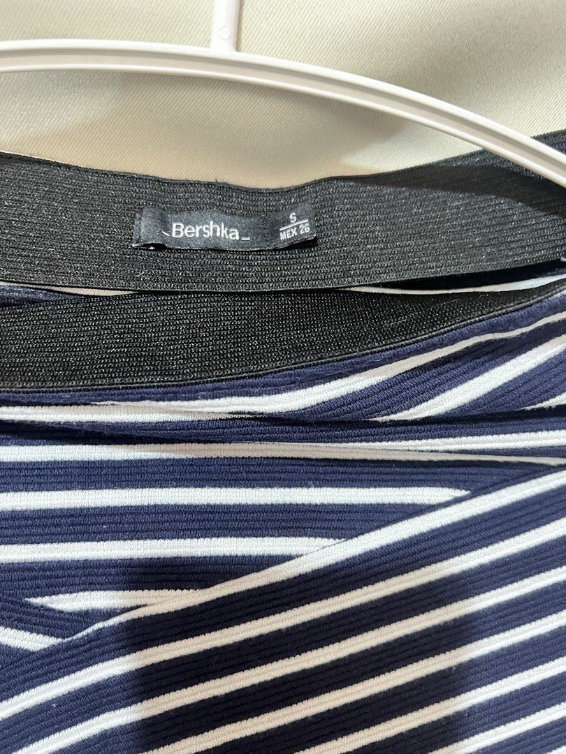 Bershka Striped Crossover Skirt (Category: Skirts) located in Quezon City. Submitted by dxbmd (Listing ID 1429774555, Image 2). Description: From Bershka Dubai 🇦🇪 Used once ✨.