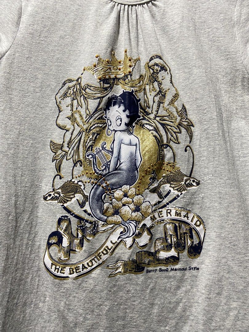 Betty Boop Mermaid (Category: Blouses) located in Lucena. Submitted by reworn.archives (Listing ID 1429761435, Image 2). Description: Betty Boop Mermaid Very Good Condition 9/10 Color Rate XL on Tag, 16x25 No Issue DM to Purchase.