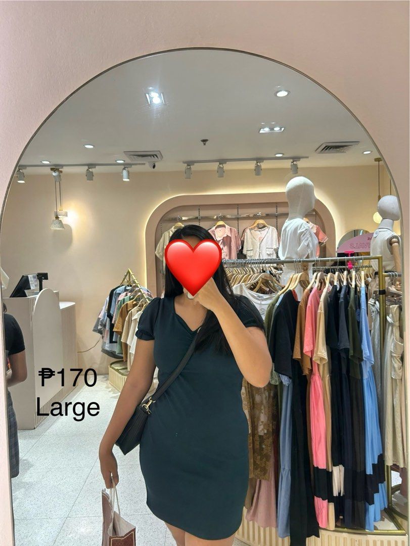 Blackish Green Dress - Large (Category: Dresses) located in Pasay City. Submitted by volatile.waters (Listing ID 1429833877, Image 1). Description: .