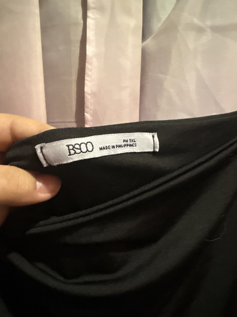 BSCO Black Cami Top (Category: Sleeveless) located in Marikina City. Submitted by kam.declutter (Listing ID 1429832114, Image 2). Description: Hi guys! I’m currently decluttering and I’m selling my pre-loved and never worn clothes. Need na mag bawas super dami na 🥵 📎 color may vary due to lighting 📎 two days reservation only 📎 used but not abused 📎 please manage your expectation 📎 no cancellations of orders 📎 no return /exchange /refund 📎