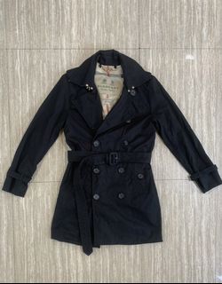 (Category: ) located in . Submitted by RAREFINDS (Listing ID 1429789599, Image 1). Description: .