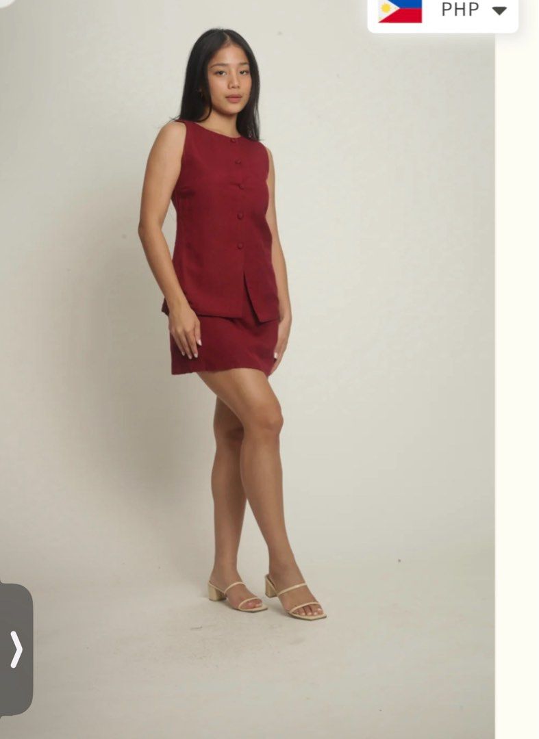 CARINO Sierra Vest - Size S (Category: Others Tops) located in Quezon City. Submitted by biancaaaax (Listing ID 1429765535, Image 1). Description: Carino the brand Sierra vest in the color Ox blood (currently sold out in their website) ORIG PRICE: 2350 PHP But selling for 1600 PHP ❤️.