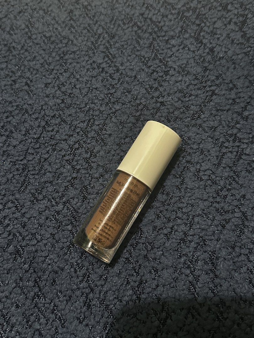 Celeste Soft Touching Blush (Category: Makeup) located in Angeles City. Submitted by n_cln (Listing ID 1429778757, Image 1). Description: - tried as a contour/blush 2x only - good as new - price: 55.