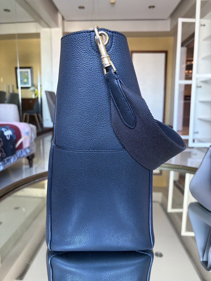 Celine Seau Sangle (Black) (Category: Luxury Bags & Wallets) located in Pasig City. Submitted by jm_munar (Listing ID 1429744798, Image 2). Description: Celine Large Seau Sangle Bag Well used, kindly see pictures for signs of use. Can send more detailed pictures upon request. Price slightly negotiable Thrifted in Japan.