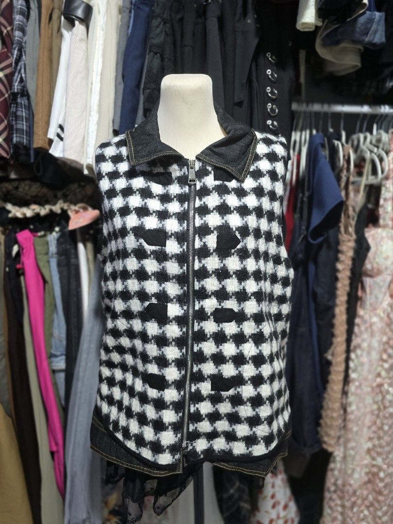 Checkered Vest with Denim Accents (Category: Sleeveless) located in Mabalacat. Submitted by cheriepicked (Listing ID 1429834676, Image 1). Description: Black-and-white checkered tweed body with pockets, dark denim collar and denim trim at the bottom. Soft inner lining for comfort. Best fits large to XL. Shipping & Payment Details 📦 Shipping: Shipping fee to be shouldered by the buyer. 🚚 Method of Delivery (MOD): • Lalamove (for Pampanga area) •