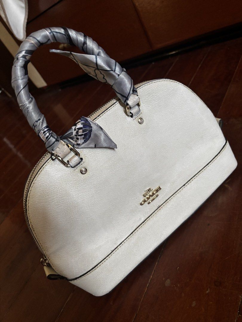 Coach Dome Satchel Handbag (Category: Luxury Bags & Wallets) located in San Pascual. Submitted by s3resale (Listing ID 1429745653, Image 1). Description: Authentic coach alma Repaint Kayo napo mgpaayos Bakbak handle kaya may twilley Bawal s maselan Considered as Project Bag.