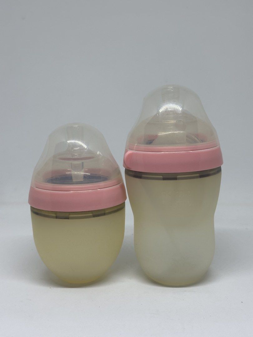 Comotomo Baby Bottles (Category: Breastfeeding & Bottle Feeding) located in Naga. Submitted by shifttothrift.joy (Listing ID 1429824187, Image 1). Description: Comotomo Bottles (250ml & 150ml) Bundle for ₱499 Pick up from 📍Fluff & Fold Laundry Liboton Naga City Camarines Sur 📦 J&T Express.