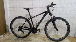 (Category: ) located in . Submitted by polygonbikes (Listing ID 1429705587, Image 1). Description: .