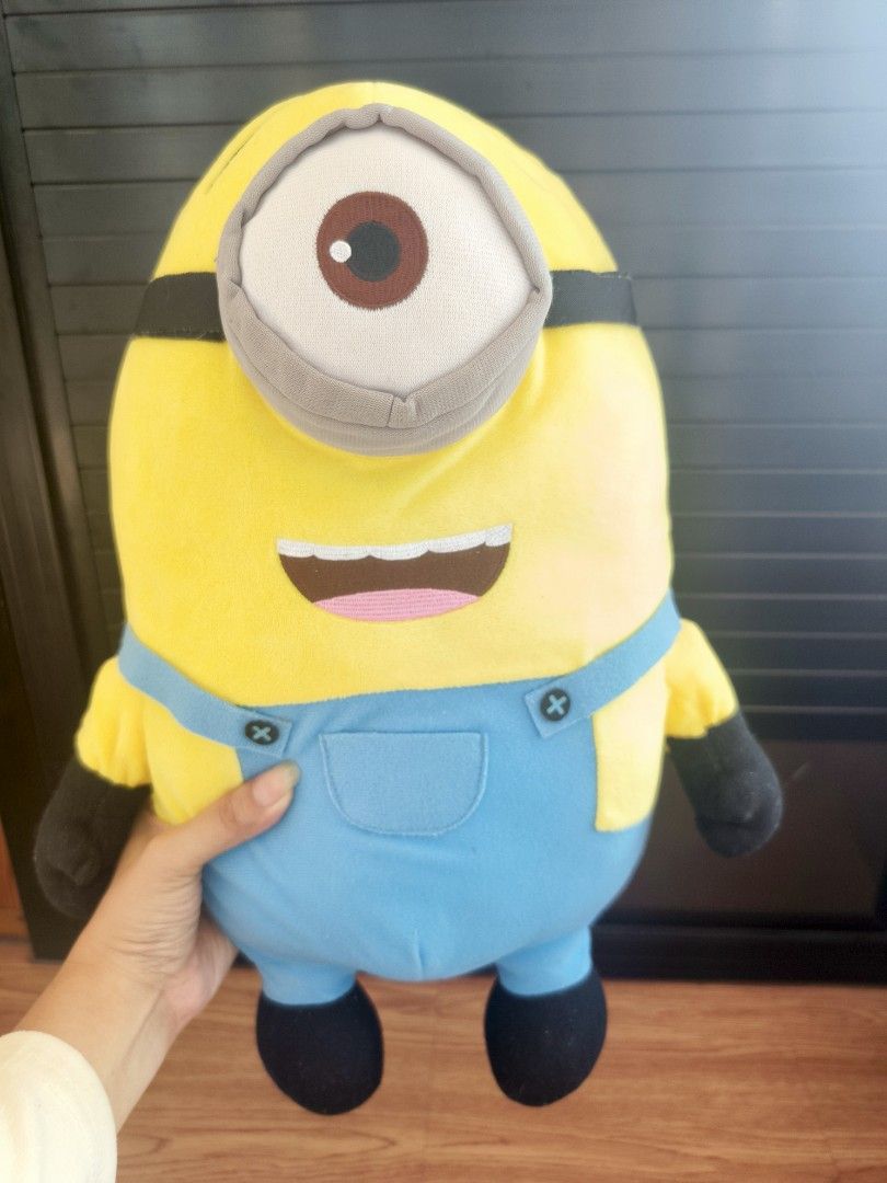 Despicable Me Stuart Minion plush stuffed toy (Category: Plushies & Soft Toys) located in San Antonio. Submitted by cmplushies (Listing ID 1429802765, Image 1). Description: fixed.
