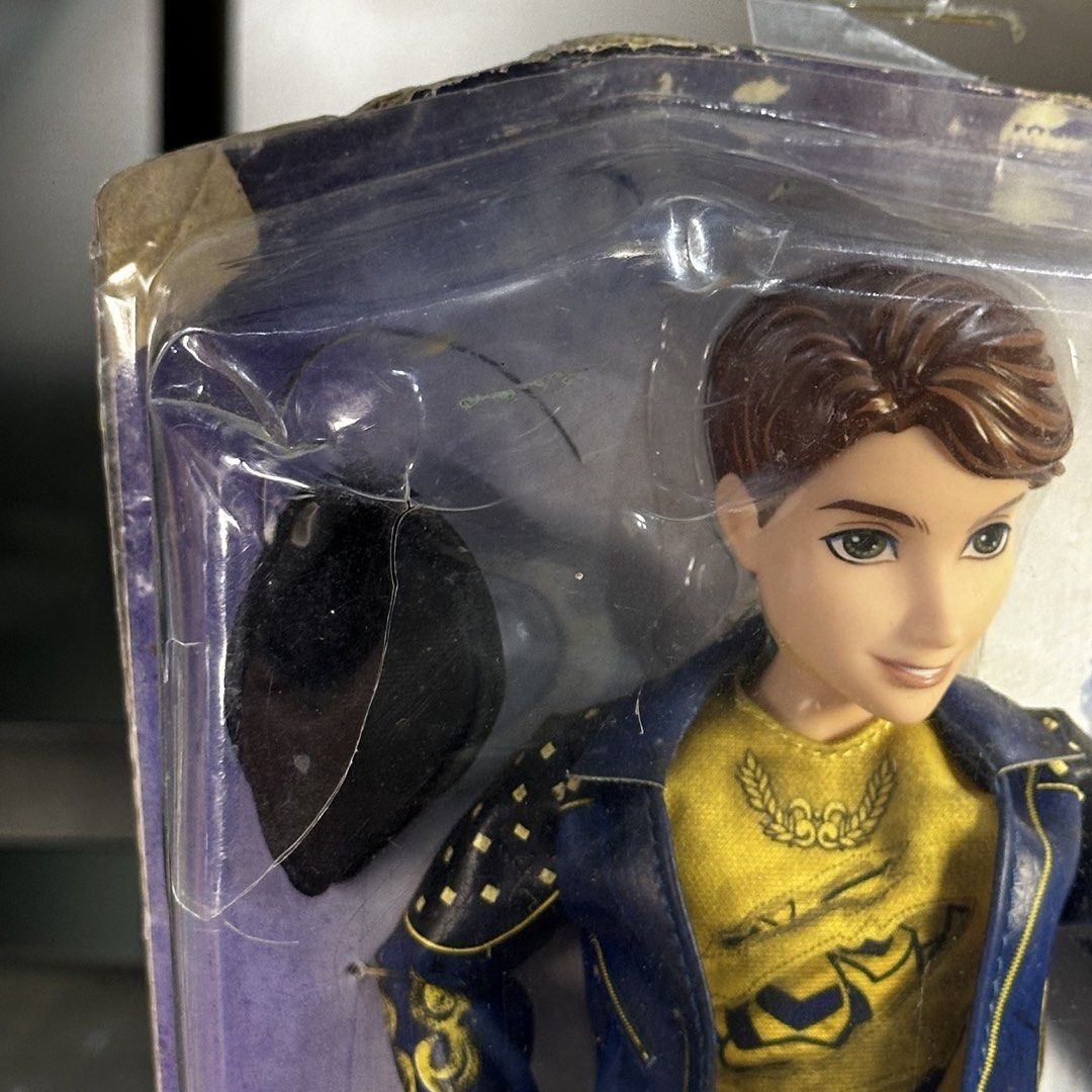 Disney Descendants 2 King Ben Auradon Prep Doll (Category: Figurines & Statues) located in Cebu City. Submitted by danzysdaintydollies (Listing ID 1429809625, Image 2). Description: Descendants 2 King Ben Auradon Prep Doll ❤️🍏 Please check details of item condition. Some elastics have snapped in storage. Box has tear.