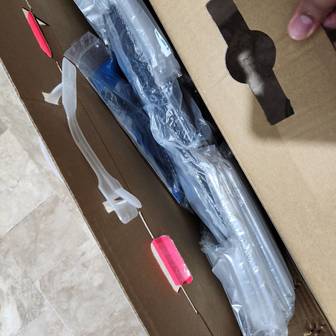 Electronics (Category: TV) located in Quezon City. Submitted by bestfindscorner (Listing ID 1429687416, Image 3). Description: - 19-inch LED HD TV (Ito po yung size. Wala po kasi yung itong size sa choices ng size dito sa app) - Slim design - Includes remote control - Ideal for small spaces Inopen na po namin para matest kung working po. May small punit lang po yung box pero all goods po yung item. Kabitan na lang po ng Antenna and pwede din po d