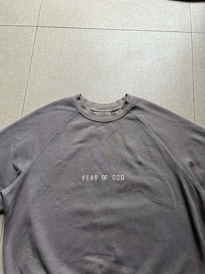 Essential Fear of God Pullover (Category: Coats, Jackets and Outerwear) located in Cagayan de Oro. Submitted by bonelessthrift (Listing ID 1429684269, Image 2). Description: .