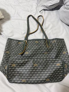 (Category: ) located in . Submitted by lurve (Listing ID 1429821697, Image 1). Description: .