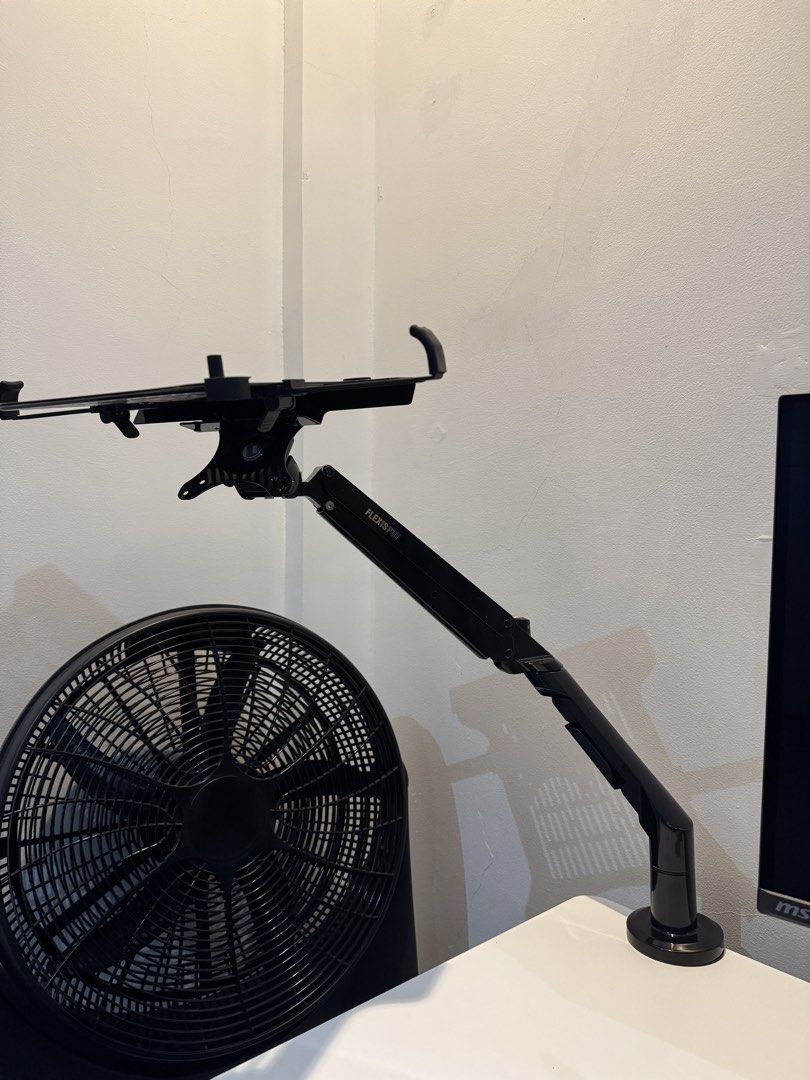 FlexiSpot Monitor Arm (Category: Other Accessories) located in Paranaque City. Submitted by mariusramos (Listing ID 1429770422, Image 2). Description: Flexispot Monitor Arm + Laptop Holder Price: 2k RFS: Declutter .