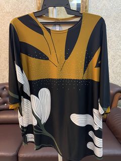 (Category: ) located in . Submitted by ezcloset (Listing ID 1429683087, Image 1). Description: .