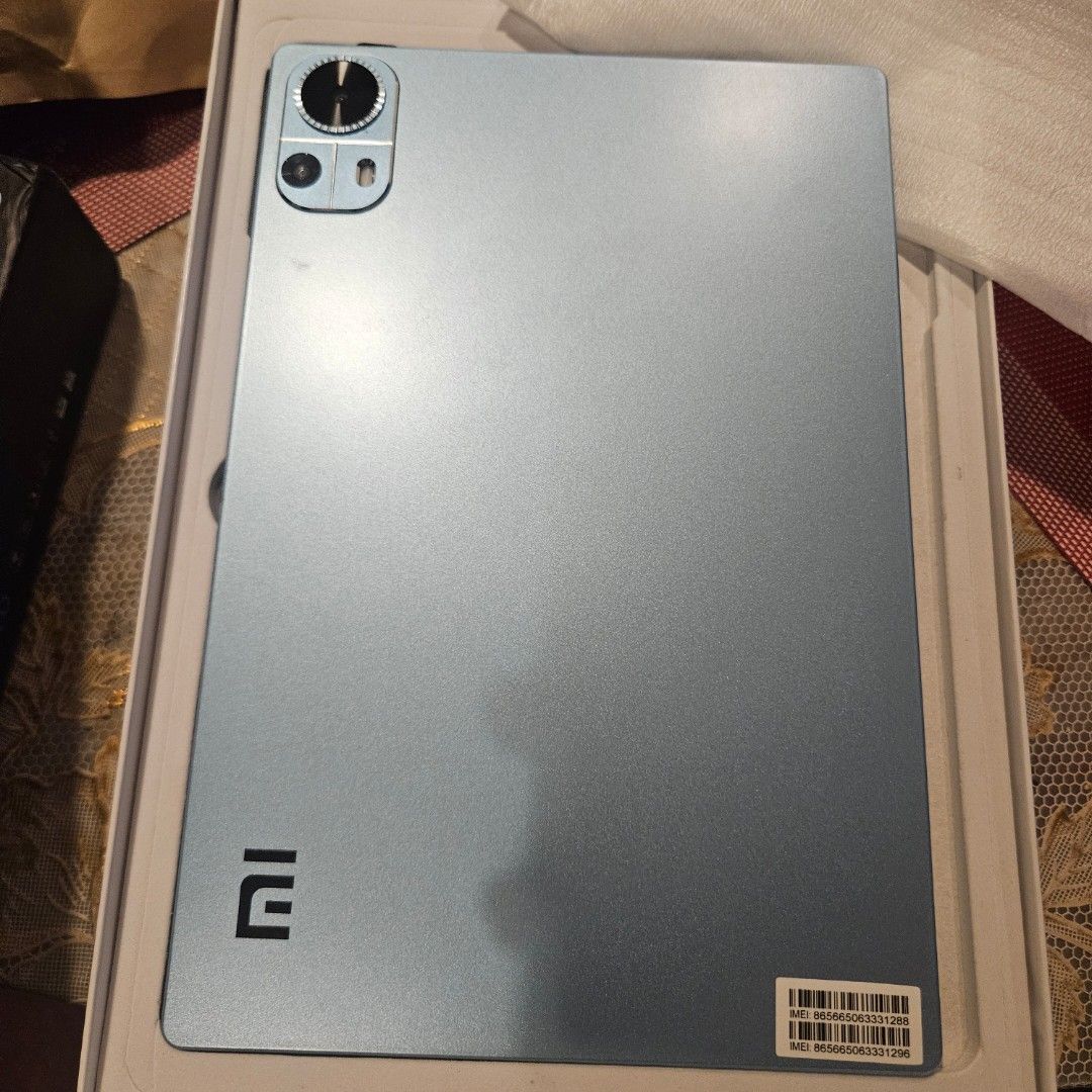 Generic Android Tablet (512GB, Unused) (Category: Android) located in Manila. Submitted by smartluxeph (Listing ID 1429785035, Image 2). Description: 💻 Generic Android Tablet (512GB, Unused) 💰 LP: ₱3,500 🆕 Condition: Unused (opened, with box) 💾 Storage: 512GB (as stated) ✨ Details: ✔ Large display (good for Netflix, YouTube, kids use) ✔ High storage (512GB — great for files/videos) ✔ Camera + speakers ✔ Clean unit, no cracks PIOG PIOG📍 Loc: 