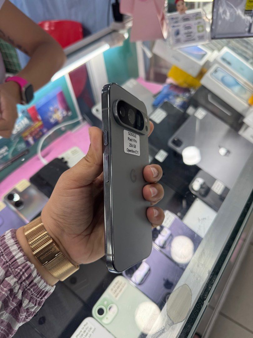 Google Pixel 9 Pro 256gb FU US Variant No issue (Category: Google Pixel) located in San Juan City. Submitted by javedsgadgetshop (Listing ID 1429699239, Image 2). Description: INSTALLMENT OPTIONS : SPAY LATER / GGIVES / CREDIT CARD! WE BUY AND SELL SO PWEDE MAGBINTA OR SWAP ! Quick Specs : 💵 Google Pixel 9 Pro •256gb •US Variant •Good batt health •Factory Unlock •98% Smoothness •No hidden issue | No Repaired •100% Authentic | Not Refurbished •w/