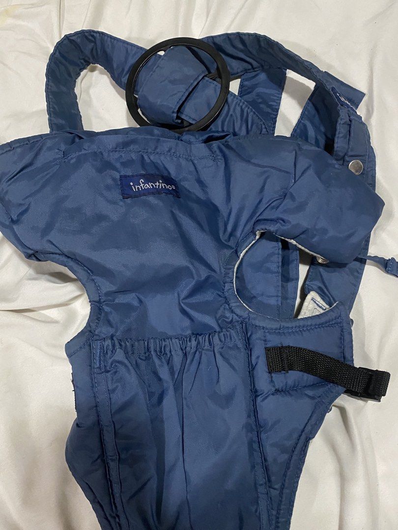 Infantino Baby Carrier (Category: Carriers & Slings) located in Makati City. Submitted by prelovedthinngzz (Listing ID 1429790004, Image 1). Description: 3400 orig price.
