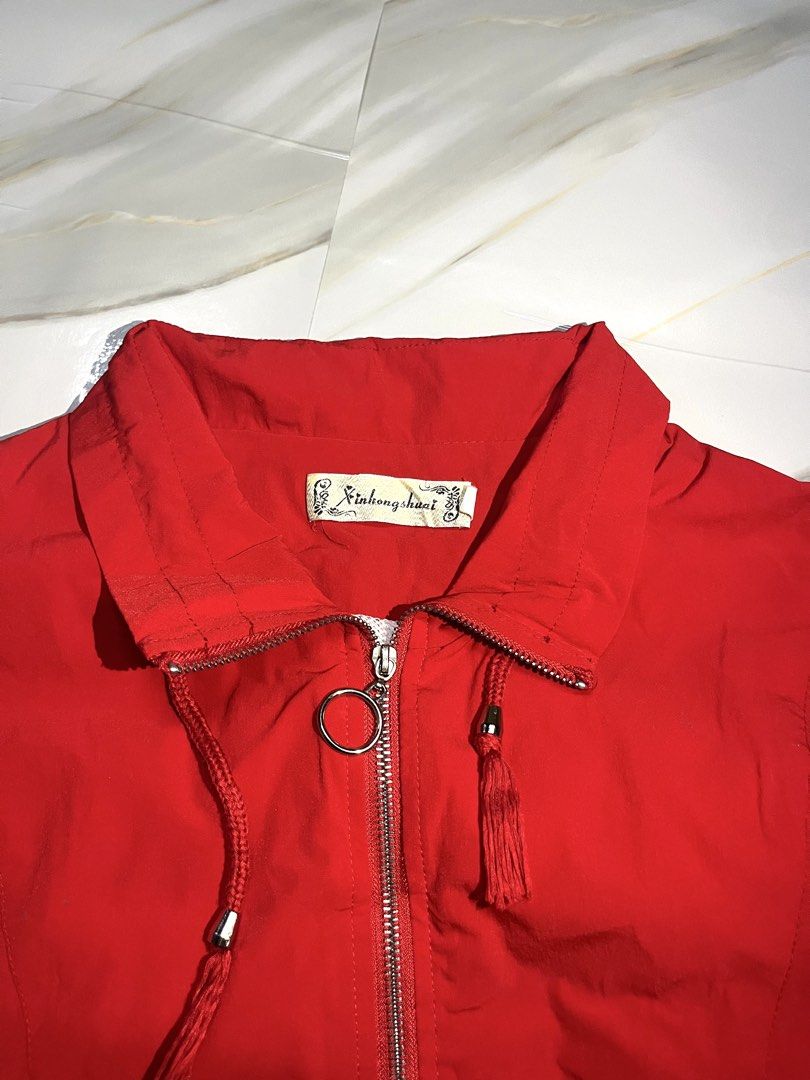 Jacket Outerwear (Category: Coats, Jackets and Outerwear) located in Tanah Merah. Submitted by tyasalmi (Listing ID 1429786539, Image 3). Description: XL Shoulder 16-18” Pit 24” Waist 15” Length 23” Sleeve 26”.