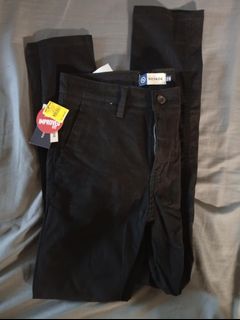 (Kategori: ) berada di . Dikirim oleh reshapreloved (ID iklan 1429794484, Gambar 1). Deskripsi: .