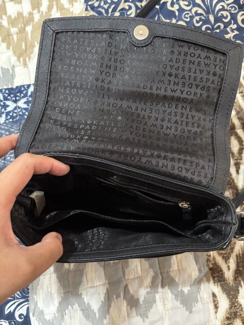 Kate Spade Black Crossbody Bag (Category: Cross-body Bags) located in Paranaque City. Submitted by chickenlexer (Listing ID 1429718471, Image 3). Description: RFS: Don’t use anymore.