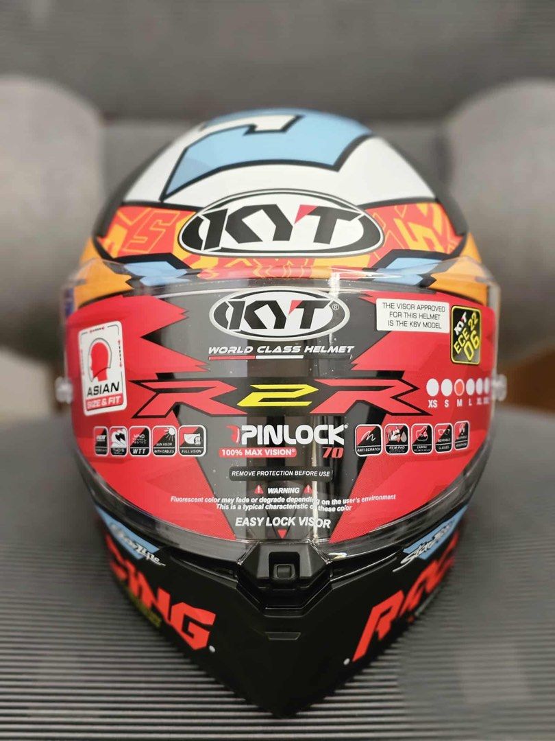 KYT R2R Pro Racing Helmet (Category: Helmets and other Riding Gears) located in Antipolo. Submitted by paulars (Listing ID 1429830248, Image 1). Description: Brand new!!! Never been used KYT R2R PRO Masia replica matt Size : Medium Complete with box, manual and dust bag Can do shipping Meetup : Antipolo Robinsons or Baras Rizal.