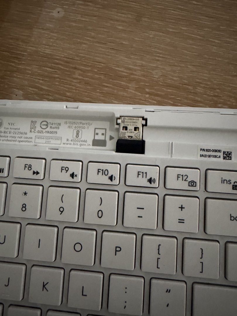 Logitech K380 Wireless Keyboard - White444564842994749441