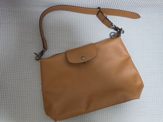 （分類：）位於 。 由 llaye 提交（商品編號 1429740249，圖片 1）。簡介： 。