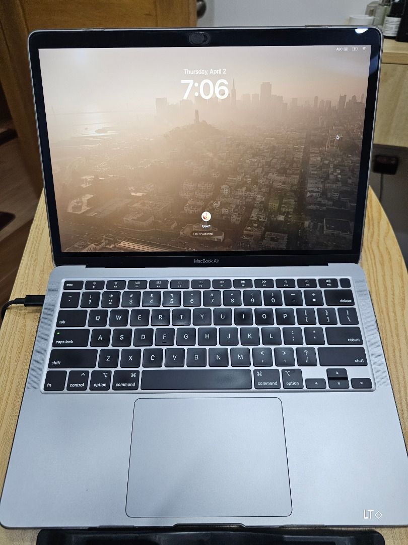 MacBook Air 13-inch (2020) (Category: Laptops & Notebooks) located in Manila. Submitted by leahteh618 (Listing ID 1429777376, Image 1). Description: In a very good condition, no issues at all. MacBook Air 13-inch (2020) with a 1.1 GHz Dual-Core Intel Core i3 processor, 8GB of memory, and 256GB storage. It has a built-in Retina display, normal battery condition, and runs on macOS Sequoia 13.5.5. includes box, original adapter, laptop sleeve/case R