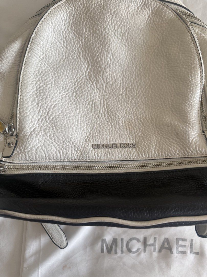 Michael Kors Backpack (Category: Luxury Bags & Wallets) located in Cavite. Submitted by _solidolo (Listing ID 1429791310, Image 3). Description: Check pics for the details authentic and with dust bag.