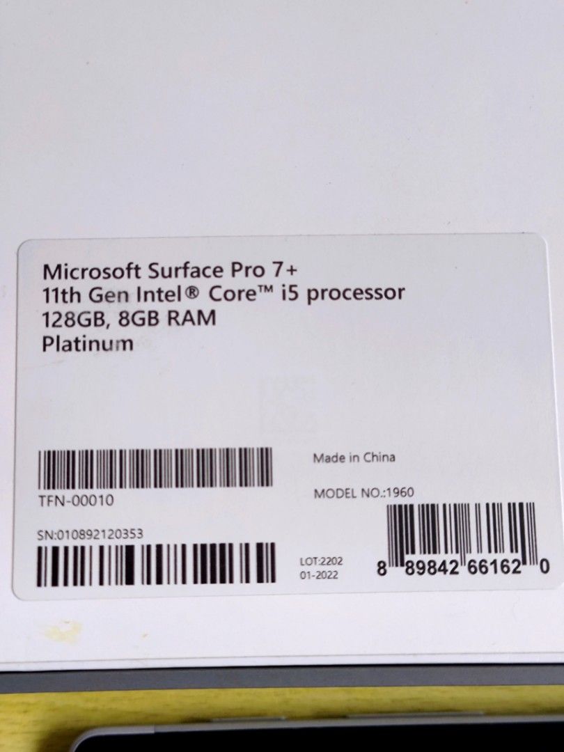 Microsoft Surface Pro 7+ * 11th Gen Intel Core i5 * Original Cover ...