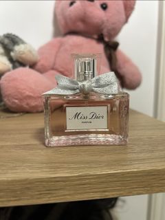 (Category: ) located in . Submitted by nuradrianax (Listing ID 1429825279, Image 1). Description: .