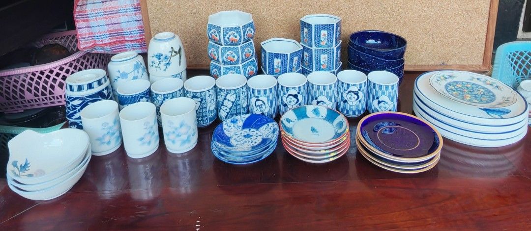Mix blue ceramics (Category: Dinnerware & Cutlery) located in Quezon City. Submitted by fairviewlady11 (Listing ID 1429685884, Image 3). Description: Bundle blue ceramics for takes all Bowls, cups, saucers, plates.