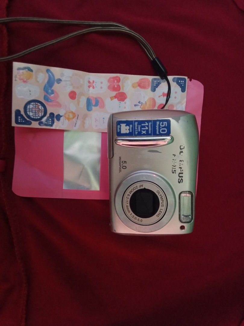 Olympus FE-115 Digital Camera (Category: Cameras) located in Taguig. Submitted by kywear (Listing ID 1429757677, Image 2). Description: 𝜗ৎ Perfect for that digital cam / Y2K vibe photos 𝜗ৎ Price: 550 (negotiable) Issue: Lens is working, but the screen stays black Still usable if you know how to work around it / for repair / display Comes with heavy-duty battery and freebies included open for shipping or meet-up around market market / guadalupe 