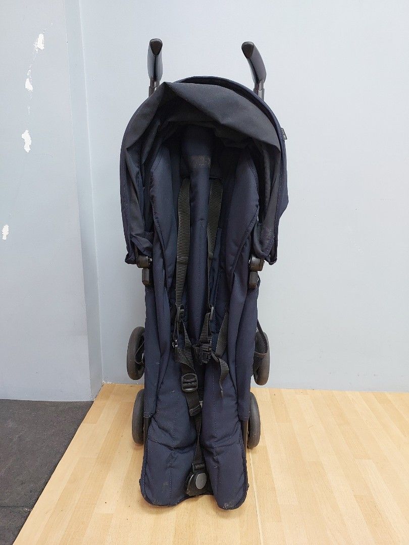 Pliko Mini (Category: Strollers) located in Antipolo. Submitted by nike_winwin (Listing ID 1429711254, Image 1). Description: used and abused umbrella type stroller damaged rear break but still usable.