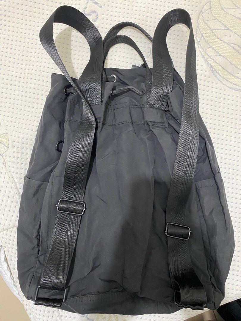 Rootote backpack (Category: Backpacks) located in Manila. Submitted by cheechako (Listing ID 1429821508, Image 3). Description: Decluttering sale Needs cleaning only.