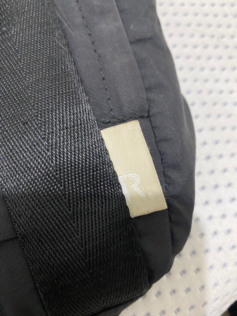 Rootote backpack (Category: Backpacks) located in Manila. Submitted by cheechako (Listing ID 1429821508, Image 2). Description: Decluttering sale Needs cleaning only.